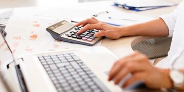 Adviser movements pick up speed after fairly dull period