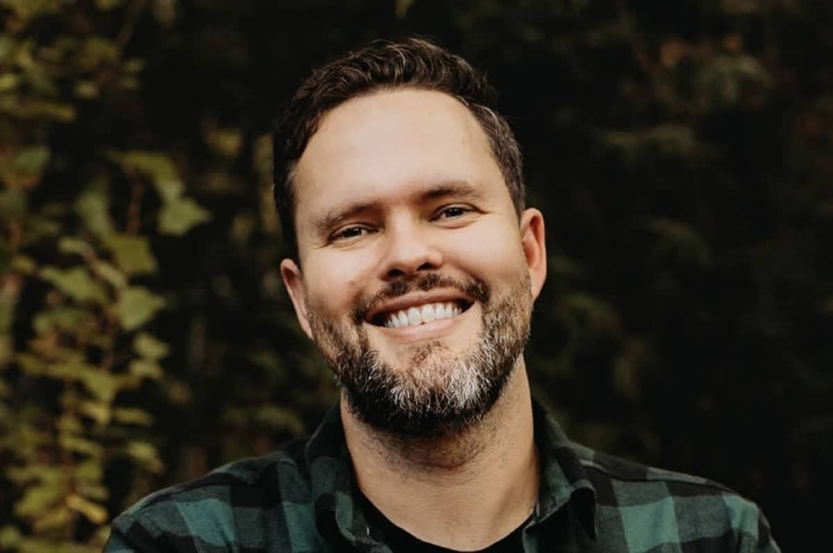 Rob Roper Nebraska Generating leads and creating influence: Social media sensation reveals ...